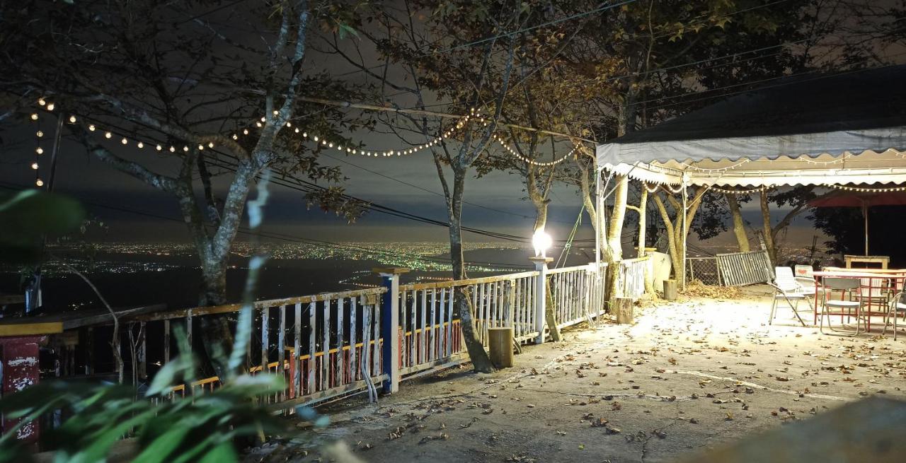 Sky Lounge B&B Жушан Екстер'єр фото